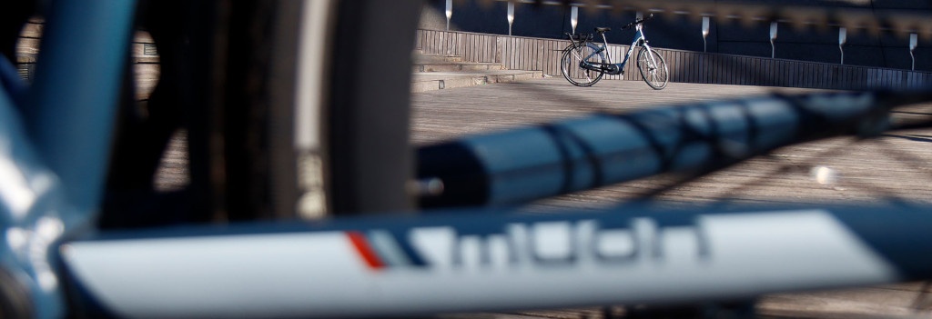 leistungsstarke e-Bikes / Pedelecs & Zubehör zu fairen Preisen - Muon e-Bikes ist nur eine von mehreren Handelsmarken der Firma Timyo B.V. einem Fahrradhersteller aus Roosendaal in den Niederlanden. Timyo ist weltweit im Markt der auftragsgefertigten E-Bikes tätig. Als leistungsstarke F&E-Abteilung mit fortschrittlichen Konzepten und Produkten ermöglicht Timyo seinen Handelspartnern marktgerechte E-Bikes zusammenzustellen und zu vermarkten (co-creational workflow).  Moun Bikes