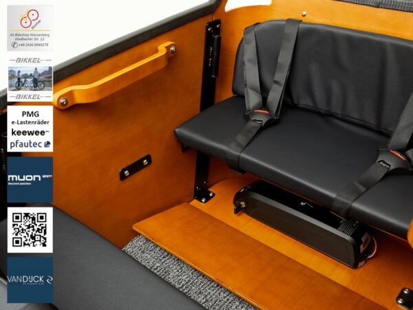 Noon & Buckle e-Lasternad by PMG - komfortabler Sitz für die Kinder mit Kissen