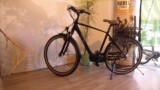 e-Trekking- und e-Cityrad für Herren mit 80N*m Mittelmotor, Akkuleistung bis zu 630Wh verfügbar Bikkel Vida anthrazite metallic