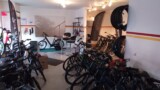 AS Bikeshop Wassenberg - Blick von der Ausstellung in den Verkaufsbereich AS Bikeshop Wassenberg - Blick von der Ausstellung in den Verkaufsbereich